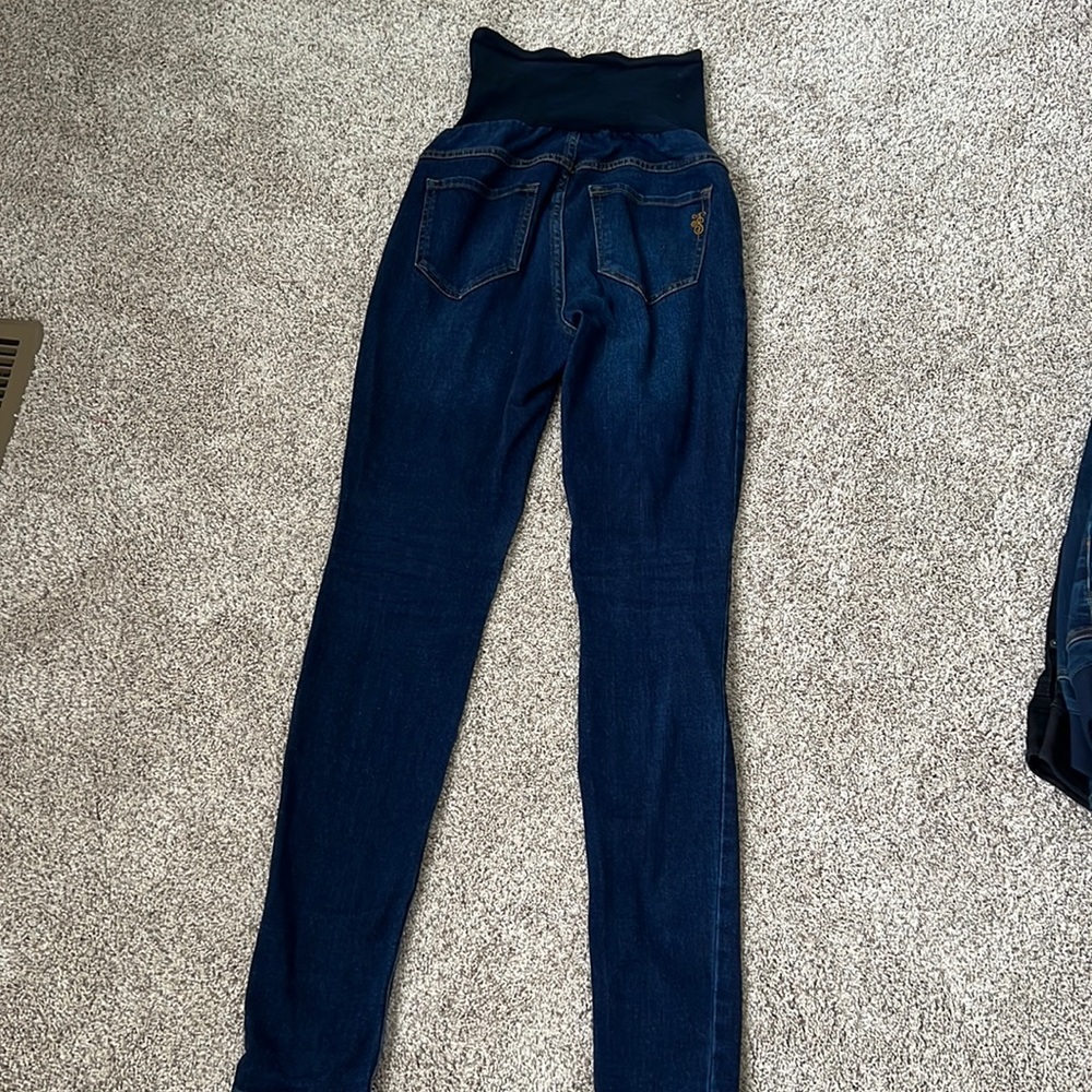Jessica Simpson maternity jeans